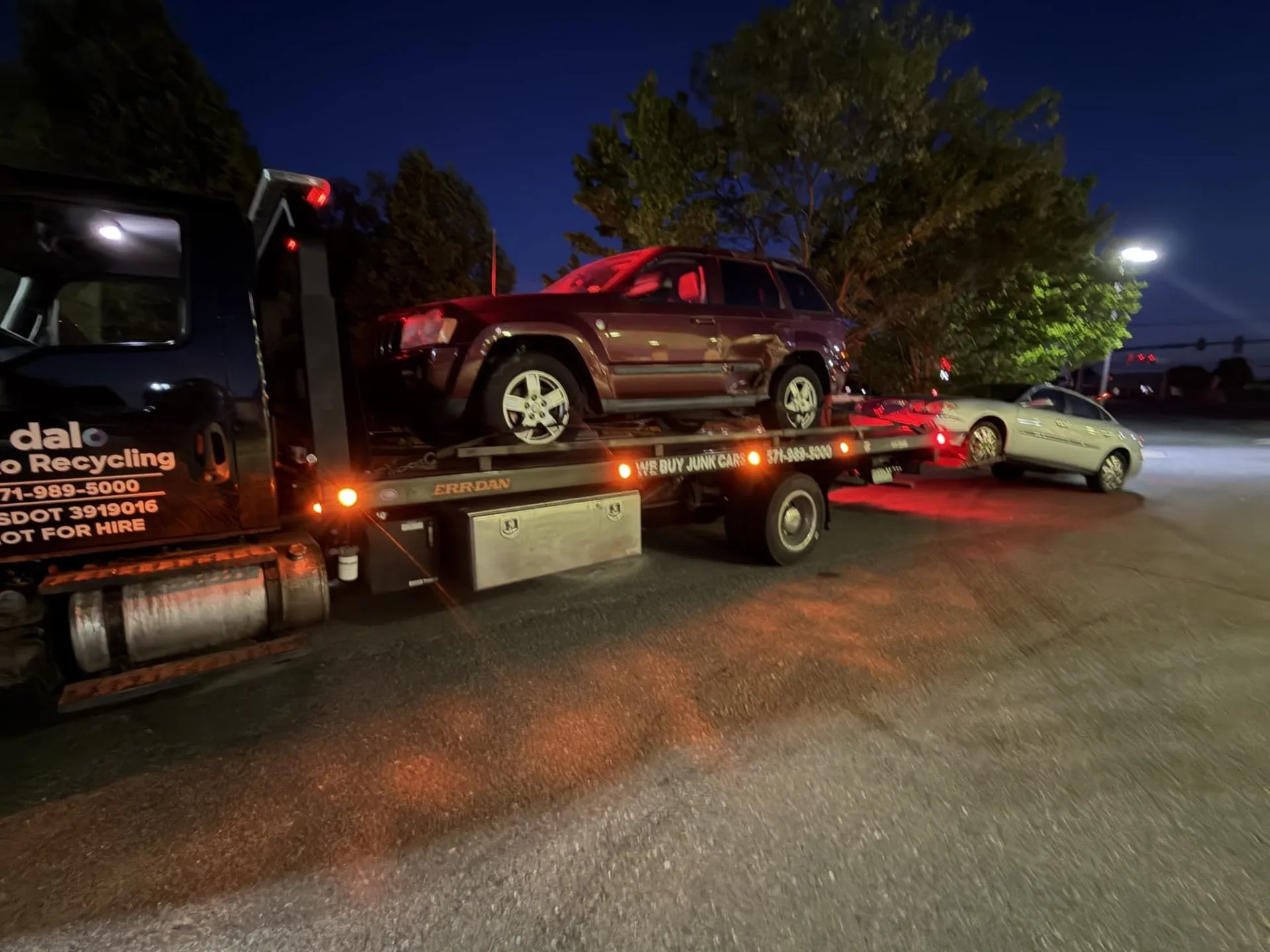 Nighttime vehicle pickup completed by Dalo in Springfield, VA