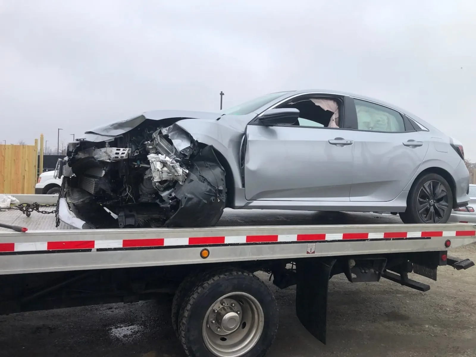 Accident-damaged vehicle pickup in Vienna, VA by Dalo Auto Recycling